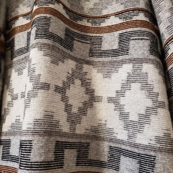 VINTAGE WOMEN'S SWEATER JACKET - M/L - Picture 4 of 5